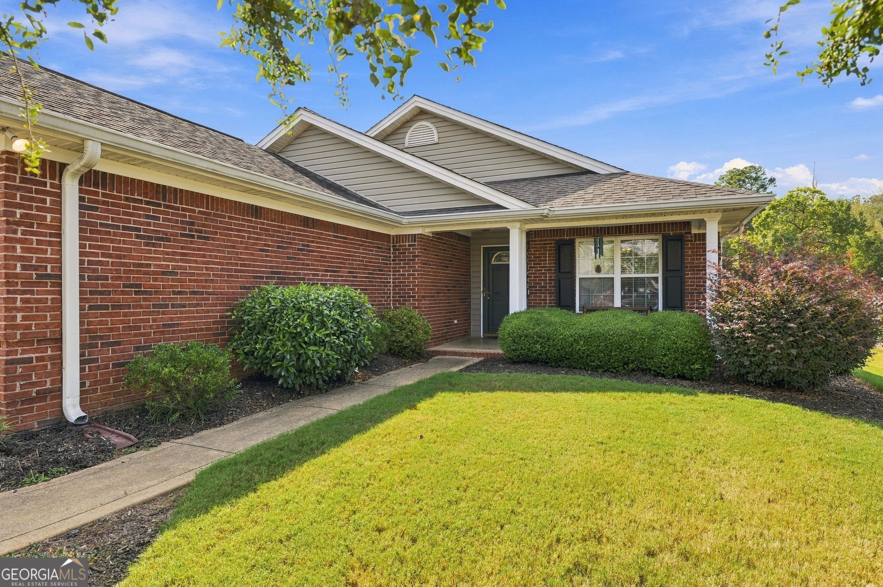 1 N Pointe Drive, NE