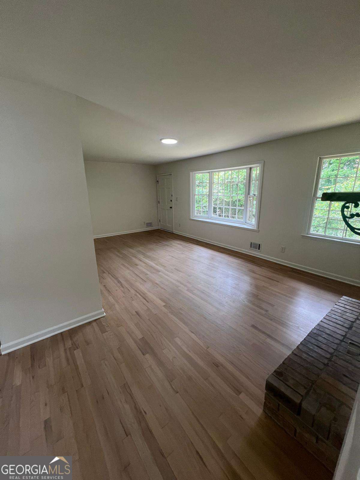 WOODLAND TRAILS - Residential Lease