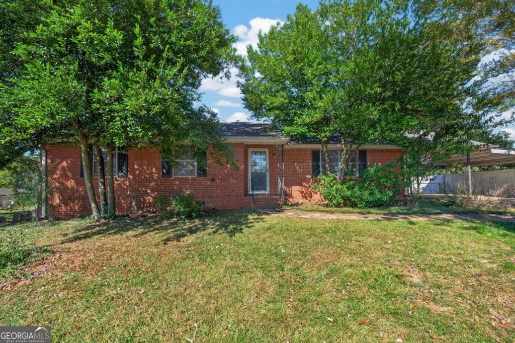 Photo of 1111 Cliff Crest Court, Marietta, GA 30008 (MLS # 10878541)