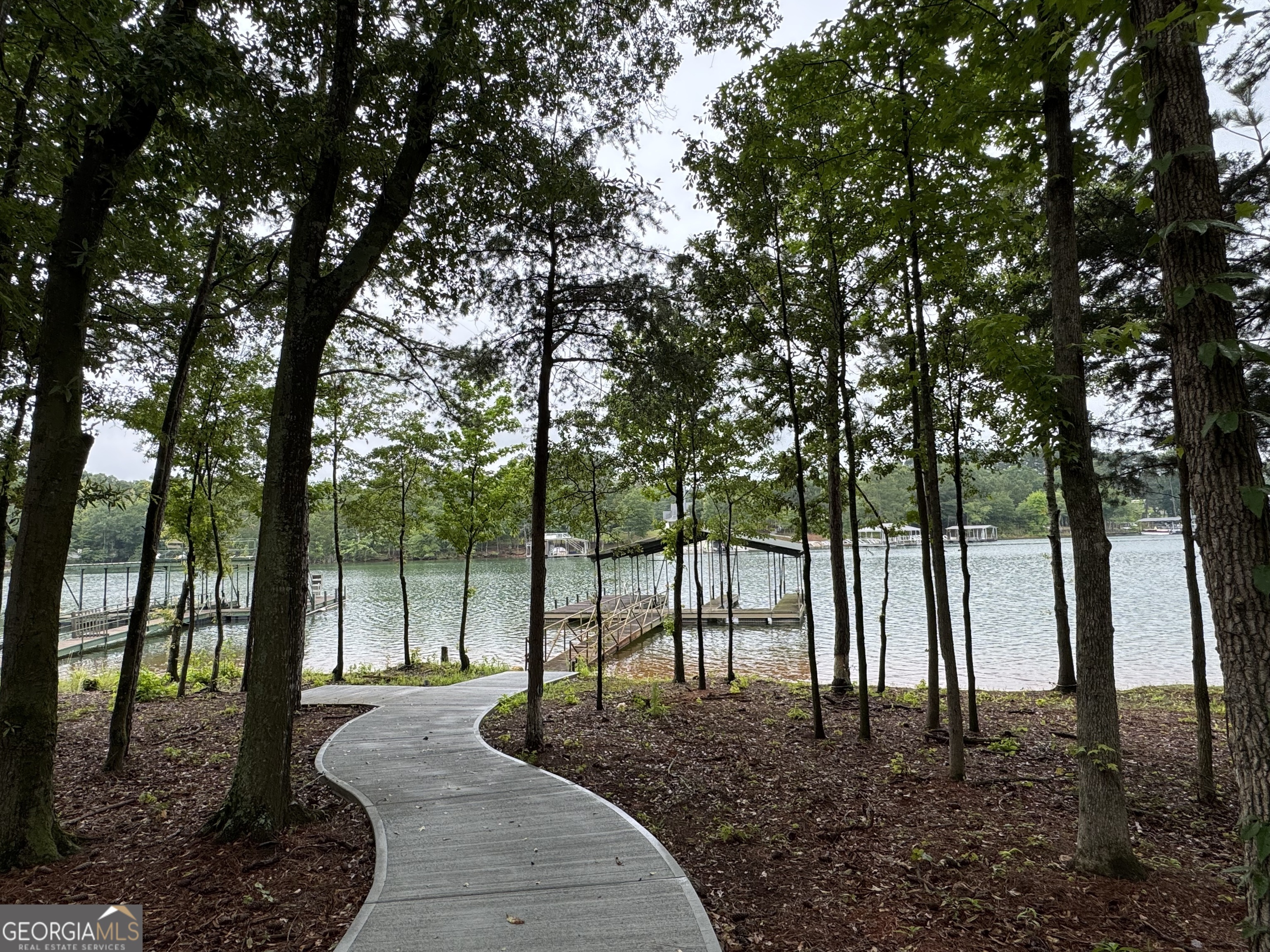 71 Woodlake Crt