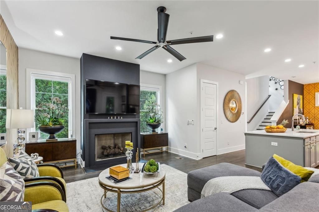 Atlanta, Georgia 30309, United States, 4 Bedrooms Bedrooms, ,4 BathroomsBathrooms,Residential,Active,159017