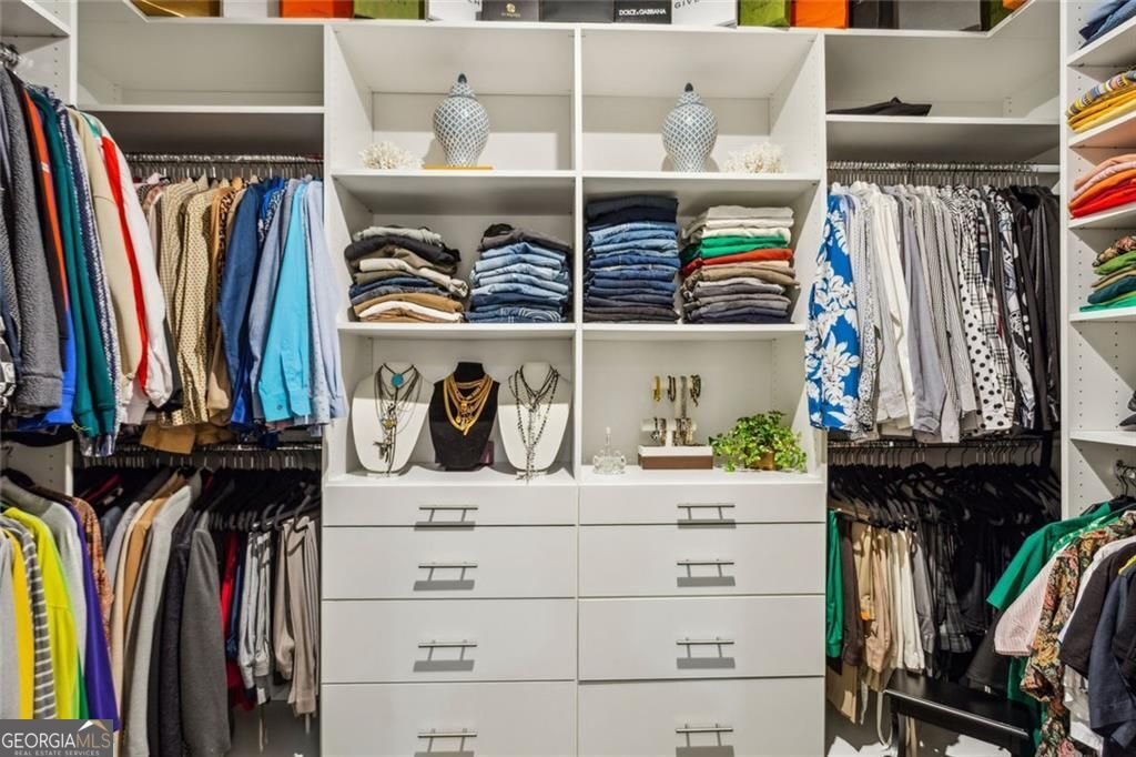 Atlanta, Georgia 30309, United States, 4 Bedrooms Bedrooms, ,4 BathroomsBathrooms,Residential,Active,159017