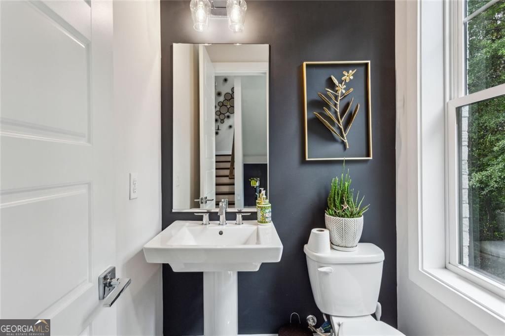 Atlanta, Georgia 30309, United States, 4 Bedrooms Bedrooms, ,4 BathroomsBathrooms,Residential,Active,159017