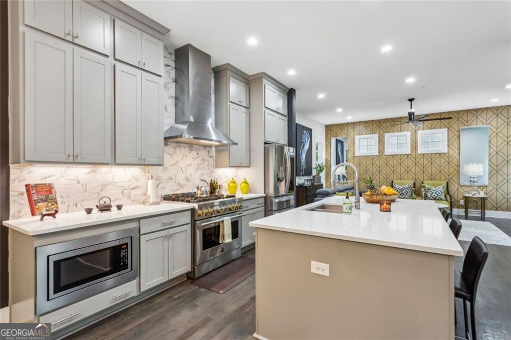 Atlanta, Georgia 30309, United States, 4 Bedrooms Bedrooms, ,4 BathroomsBathrooms,Residential,Active,159017