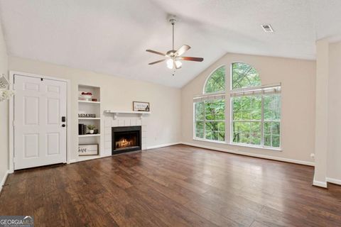 909 Wentworth CT Alpharetta GA 30022