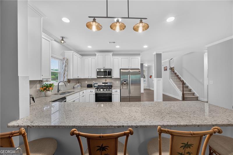 235 Rosemary LNDG