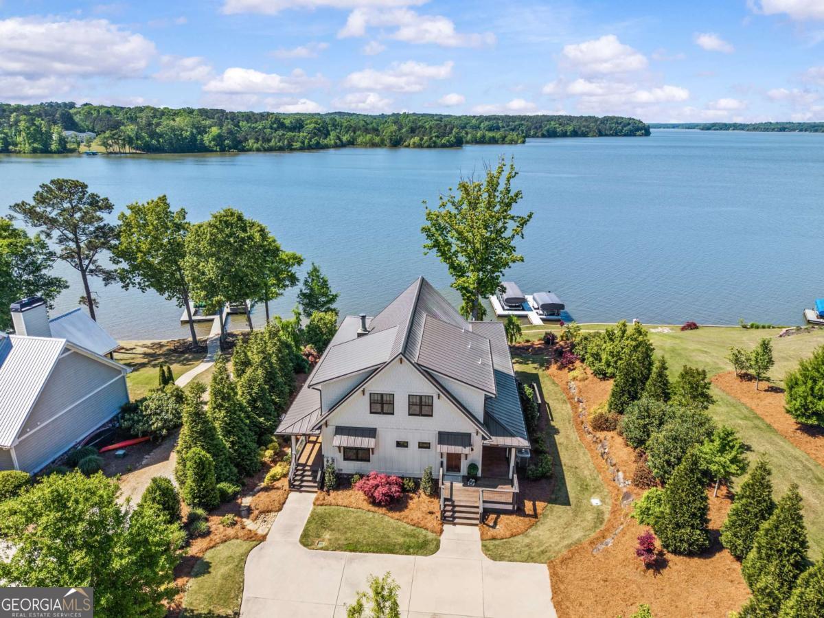 1951 Northwoods DR