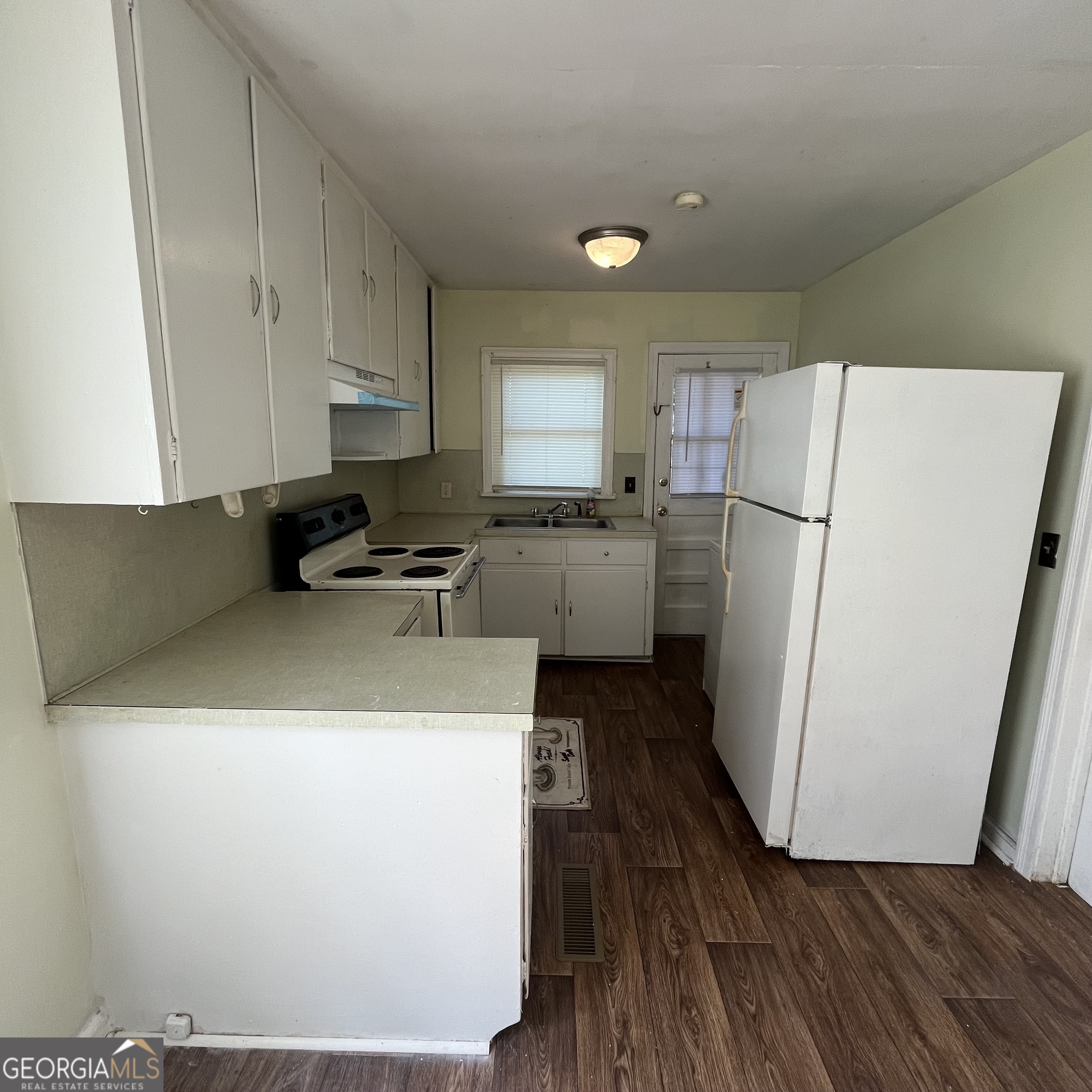 1305 Highland AVE