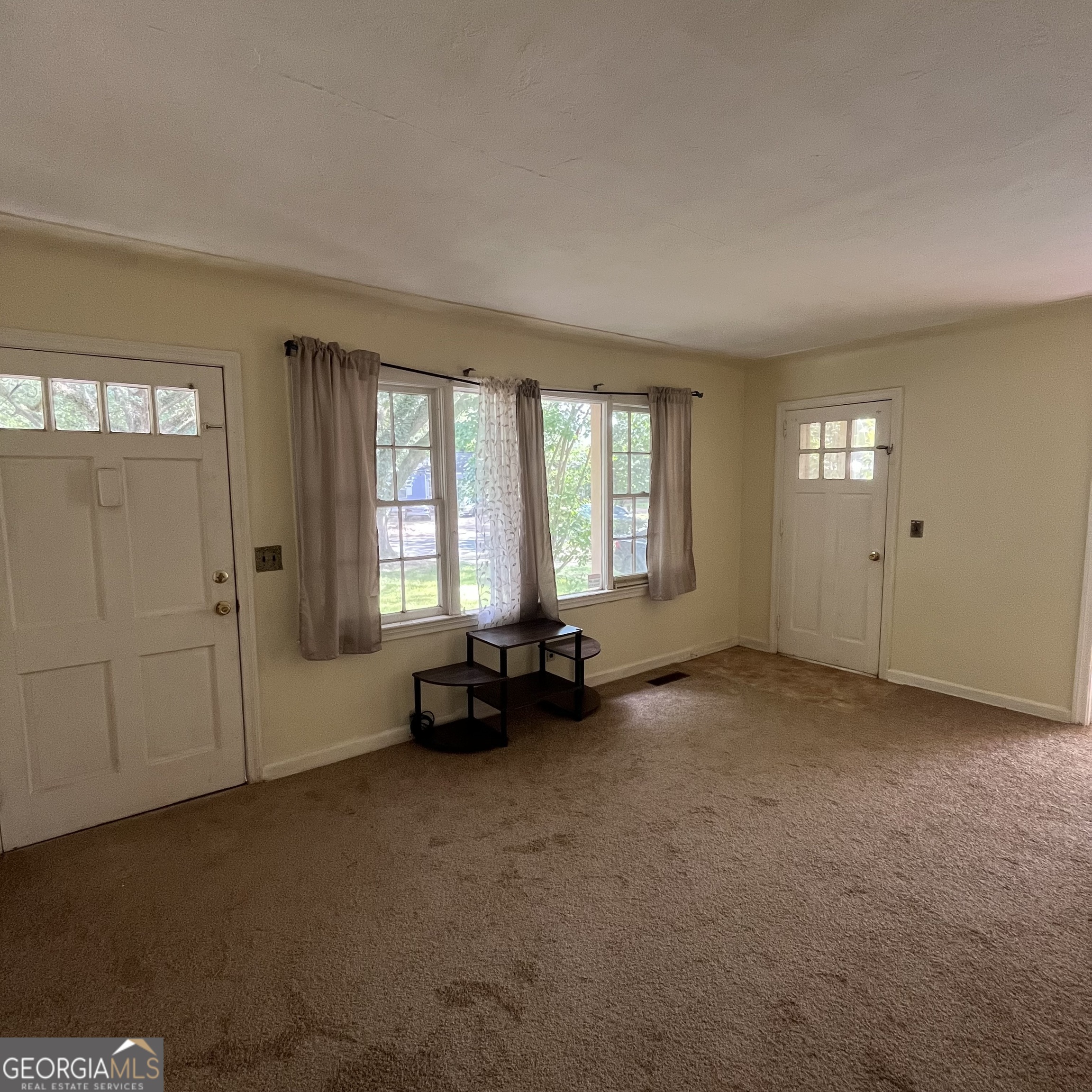 1305 Highland AVE