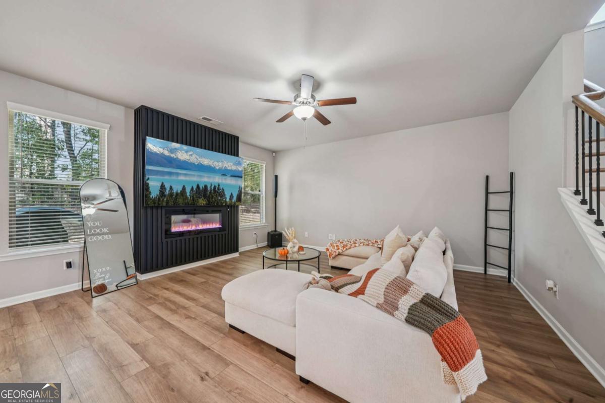 120 Cabin WAY