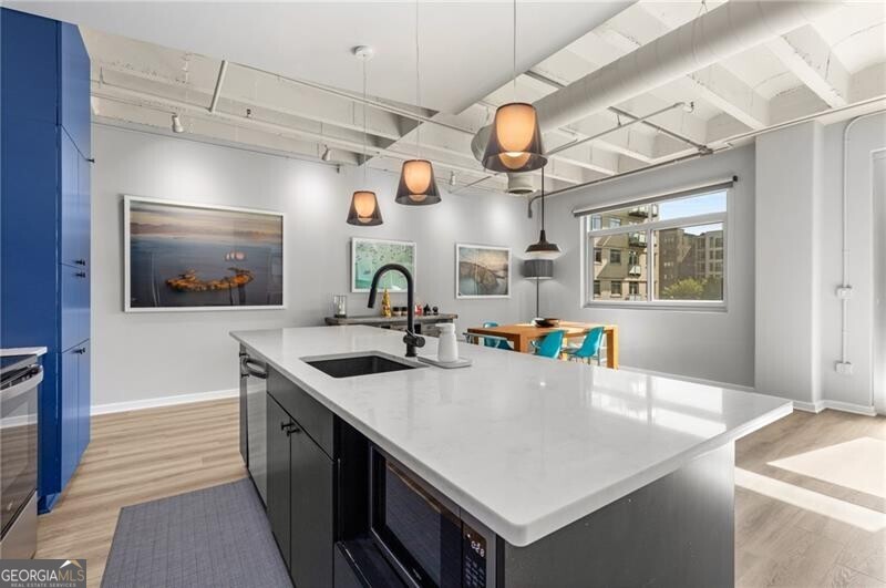 805 Peachtree ST NE 220