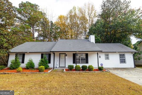Photo of 1025 Hunters Oak Trail, Sugar Hill, GA 30518 (MLS # 10641622)
