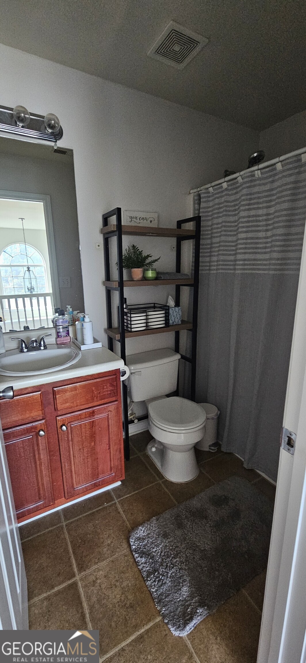 Snellville, Georgia 30078, United States, 4 Bedrooms Bedrooms, ,3 BathroomsBathrooms,Residential,Pending,41125