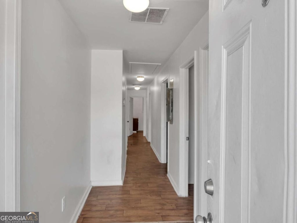 Photo of 1469 Jonesboro Road SE, Atlanta, GA 30315 (MLS # 10881434)
