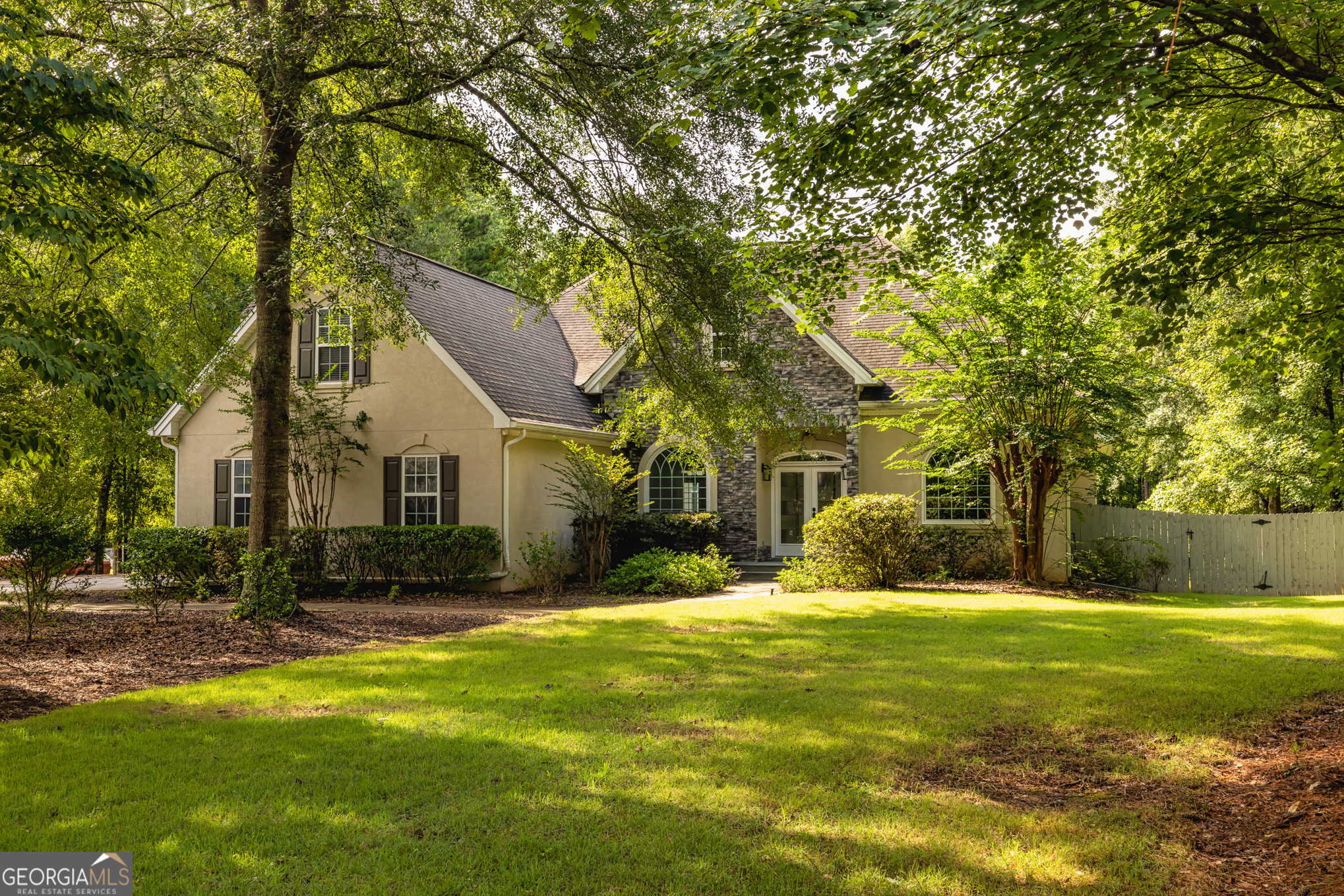 16 Enclave LN
