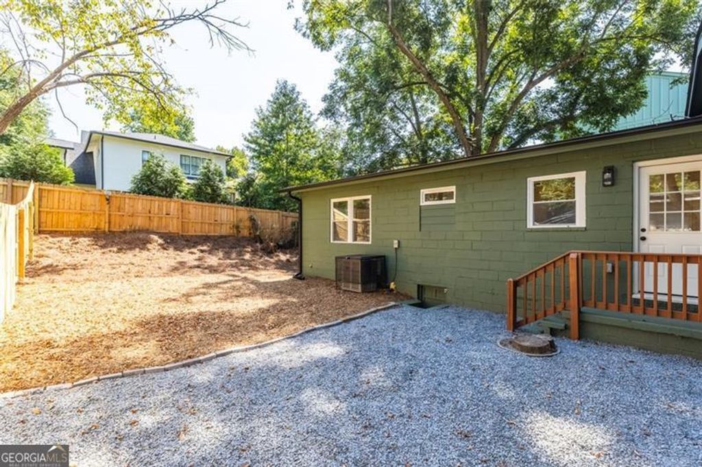 Photo of 150 BIXBY Terrace SE, Atlanta, GA 30317 (MLS # 10661996)