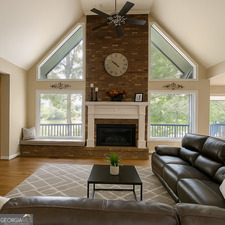 45 Surrey Chase DR