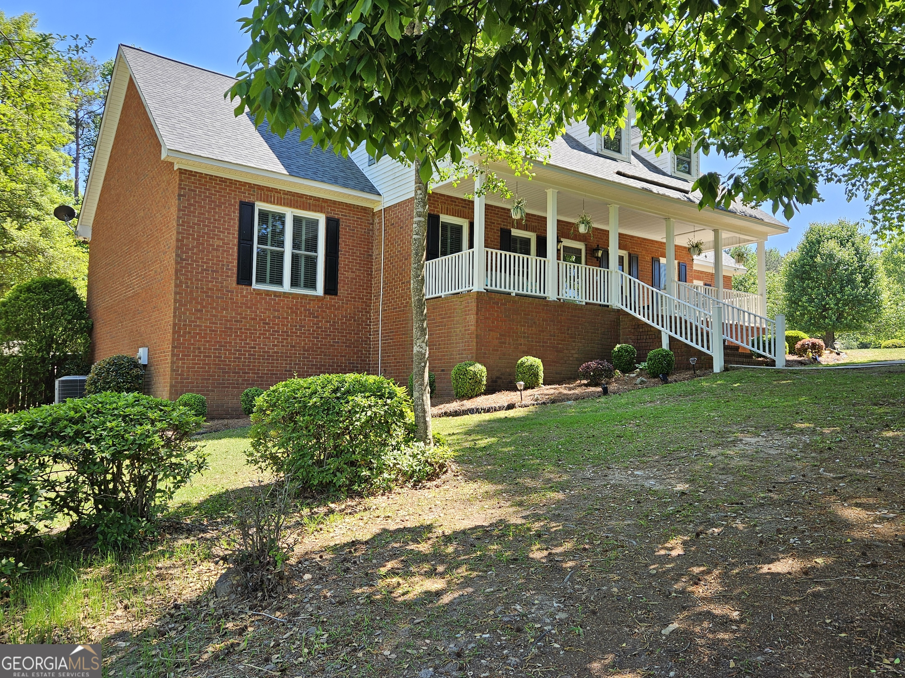 200 Gates RD