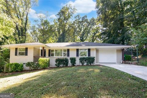 Photo of 691 HEATHMOOR Place, Decatur, GA 30032 (MLS # 10617617)