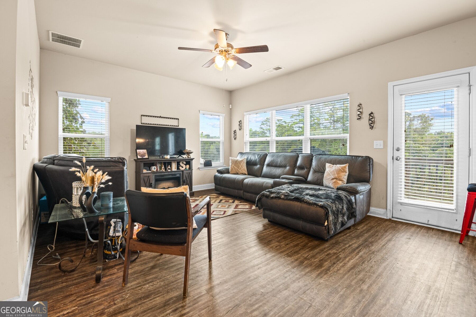 210 Jennah WALK