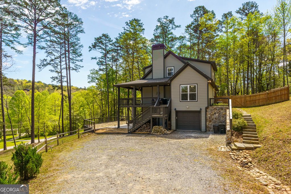 Photo of 61 Overlook Road, Blue Ridge, GA 30513 (MLS # 10733539)