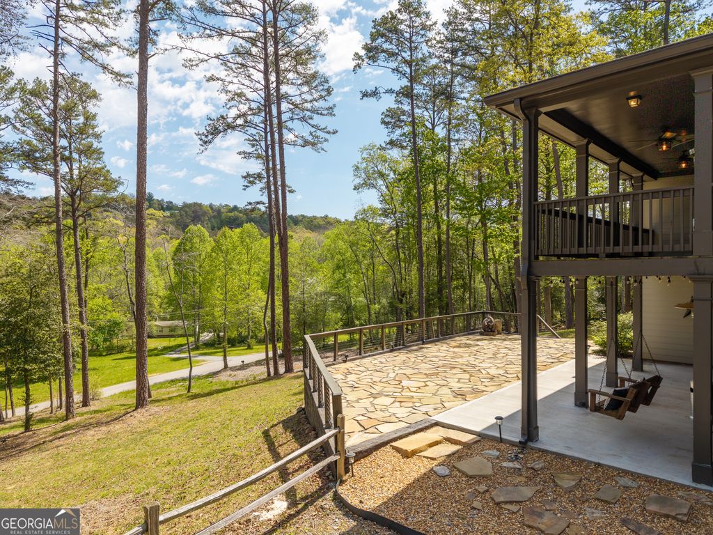 Photo of 61 Overlook Road, Blue Ridge, GA 30513 (MLS # 10733539)