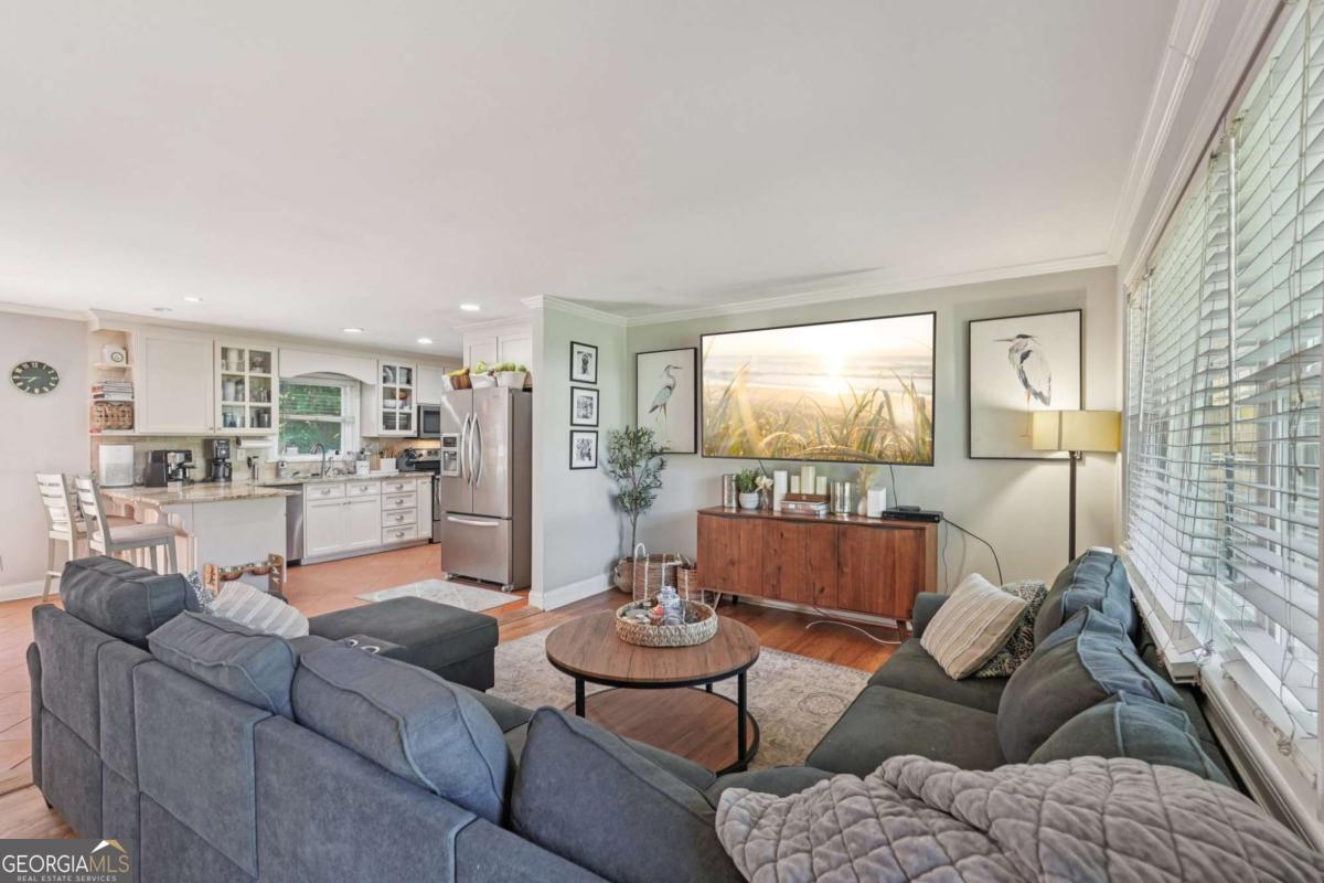 2331 Cortez WAY NE
