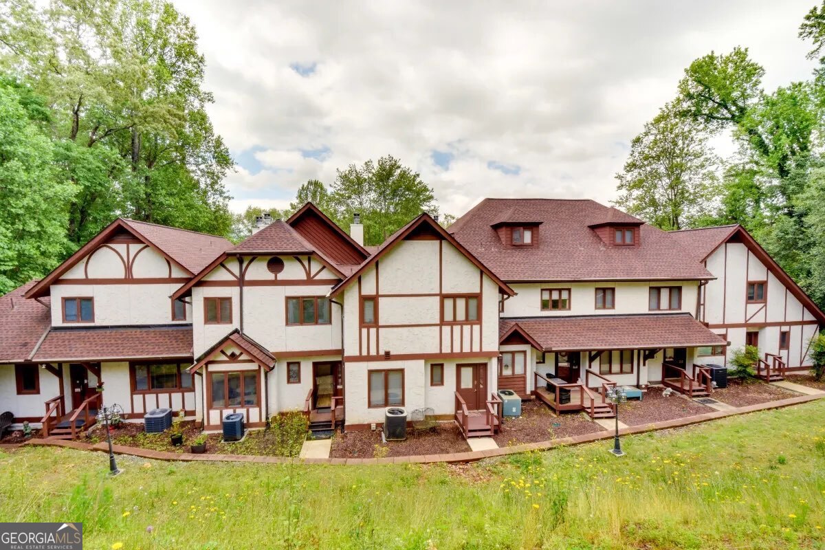 327 Brucken Strasse #603