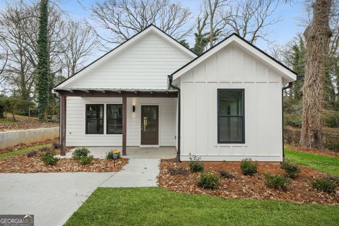 672 Commercial AVE NW Atlanta GA 30318