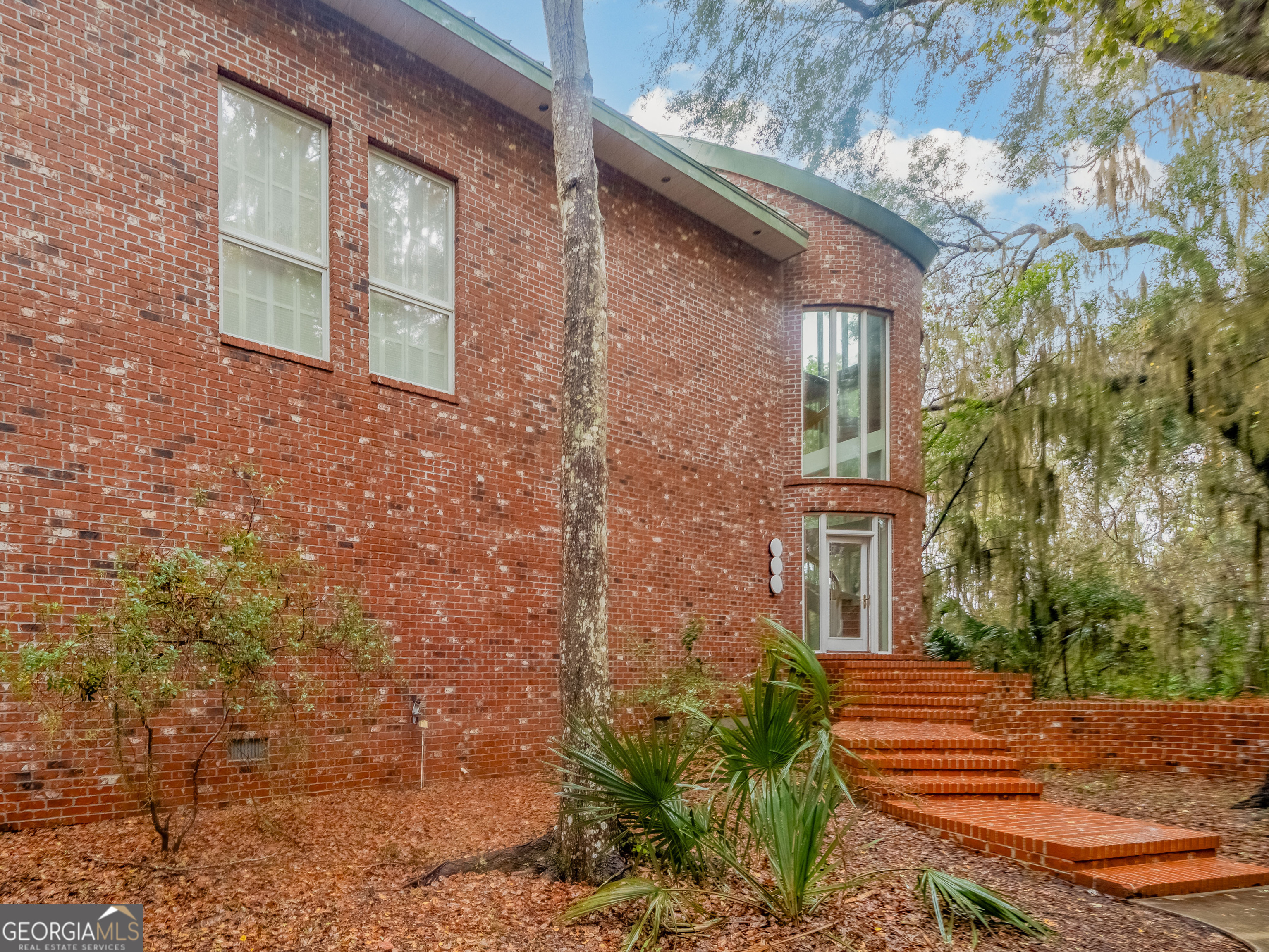 182 Hampton Point DR