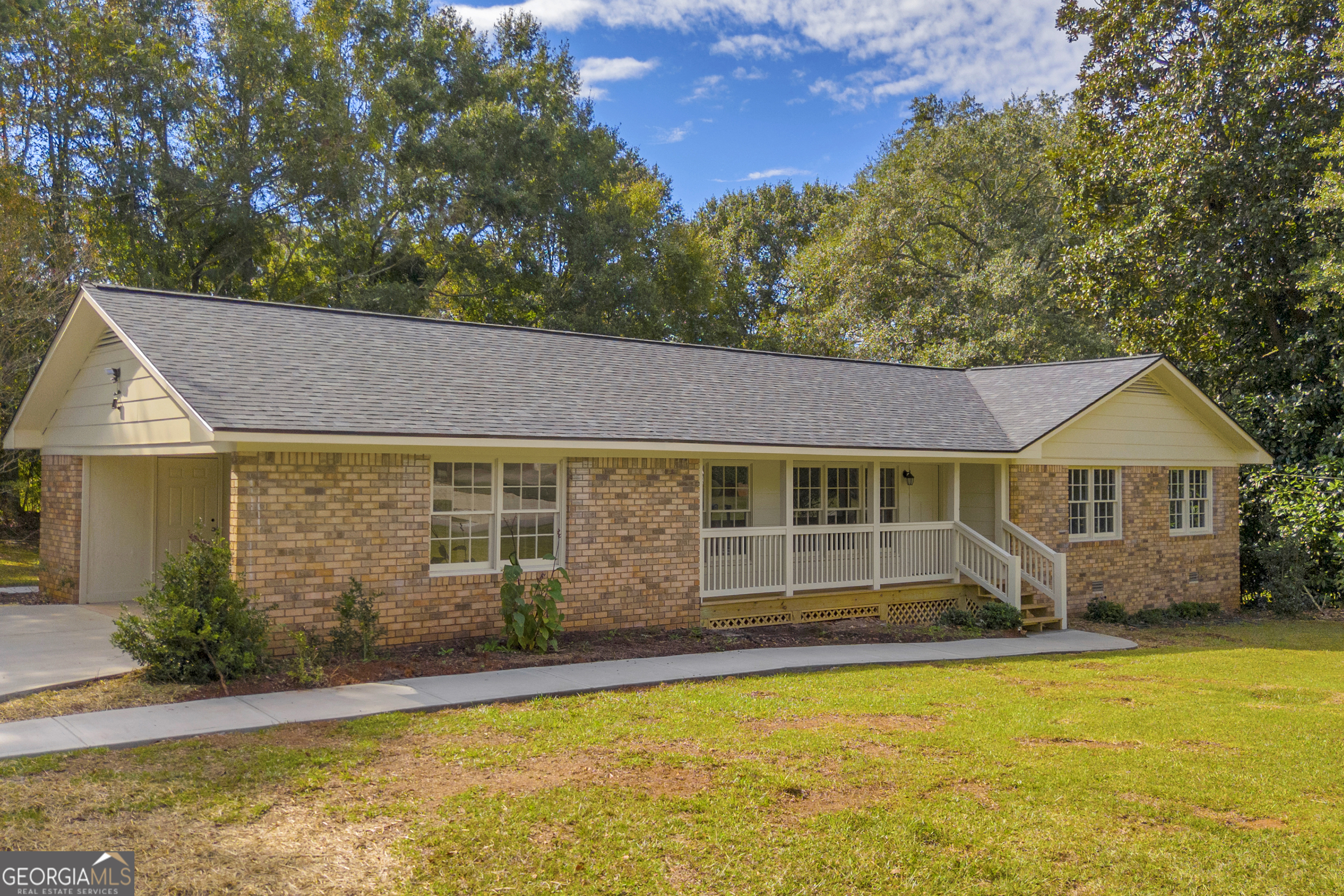 221 Frederick DR