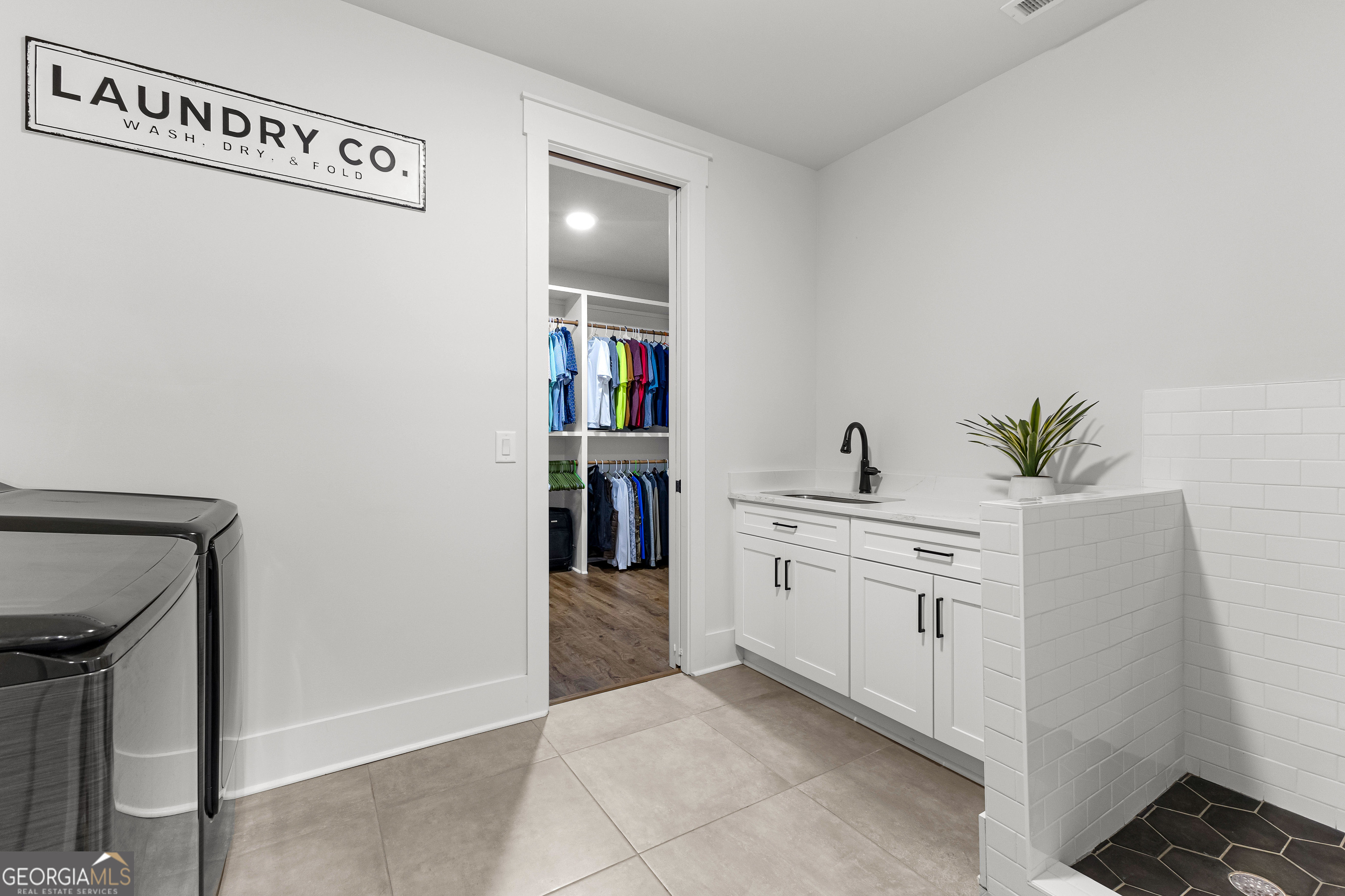 Brooks, Georgia 30205, United States, 5 Bedrooms Bedrooms, ,5 BathroomsBathrooms,Residential,Active,167678