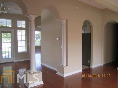 Lake Manor - Residential