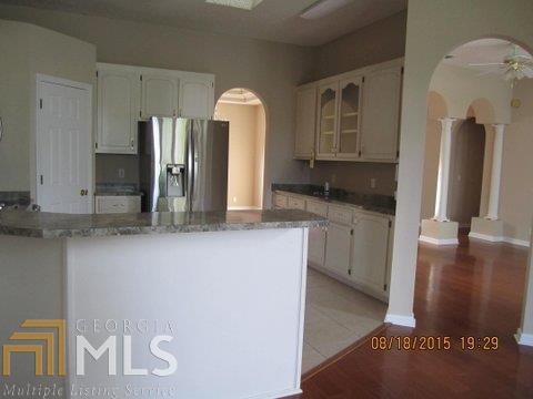 Lake Manor - Residential