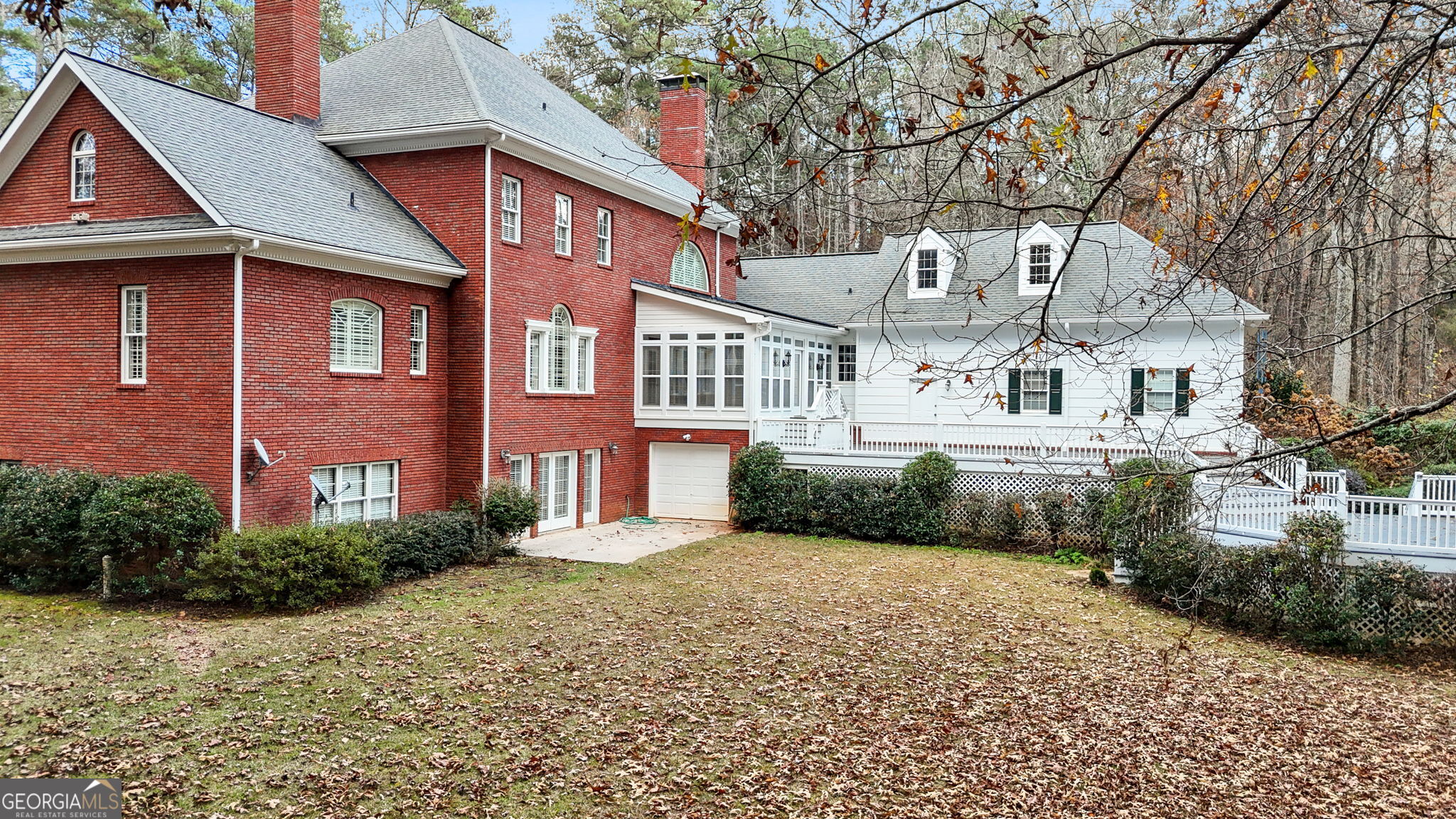 8467 Hearn RD
