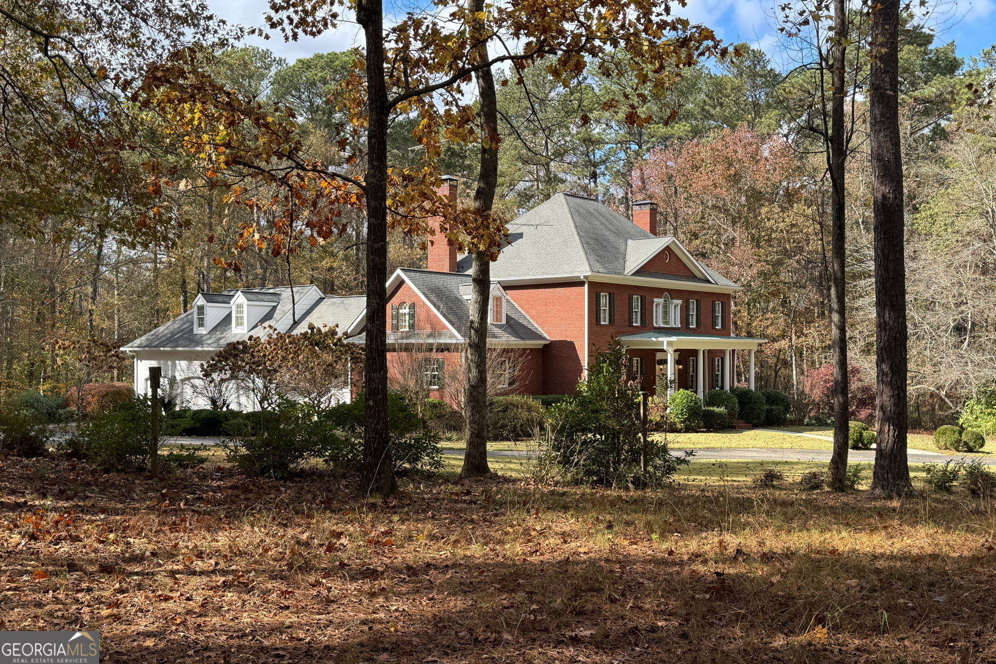 8467 Hearn RD
