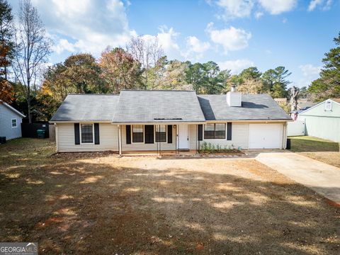 Photo of 7595 Teton Court, Jonesboro, GA 30236 (MLS # 10645351)