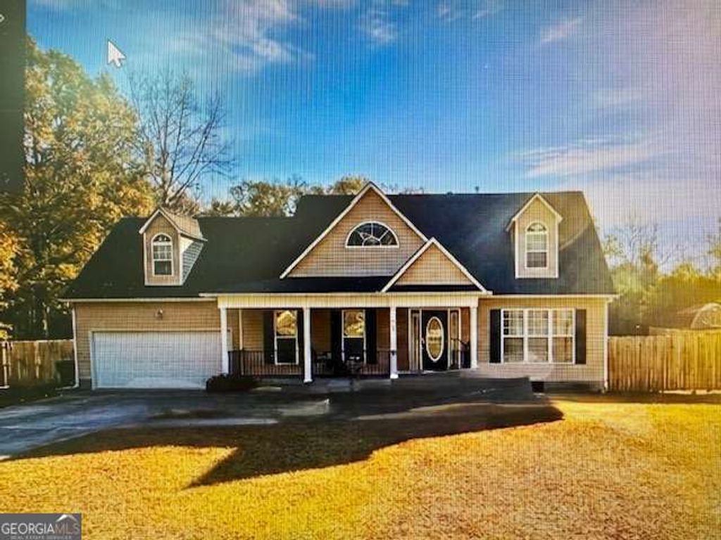 Photo of 1407 Red Fox Trail #4, Tifton, GA 31794 (MLS # 10682108)