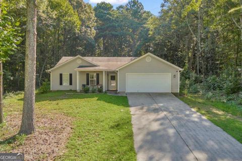624 Red Fox LN Auburn GA 30011