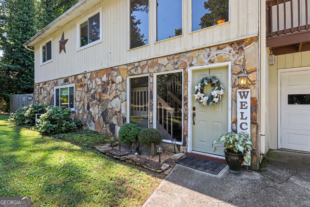 Photo of 3169 N Hembree Road, Marietta, GA 30062 (MLS # 10854690)
