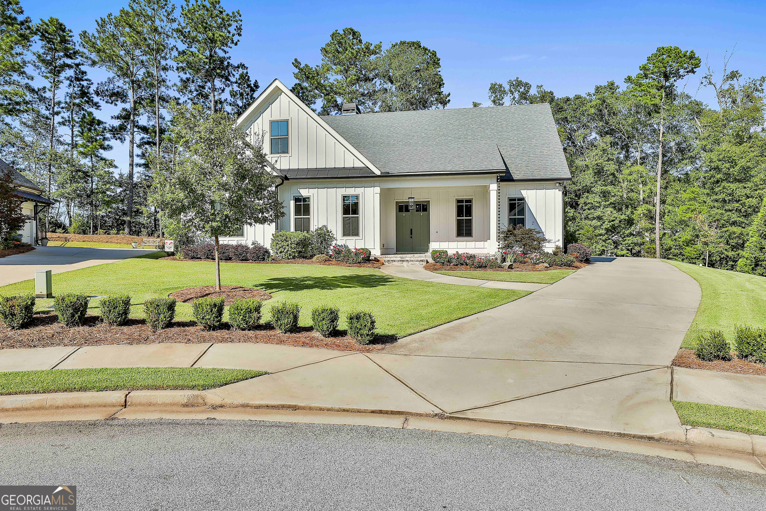 35 MILLWALK DR