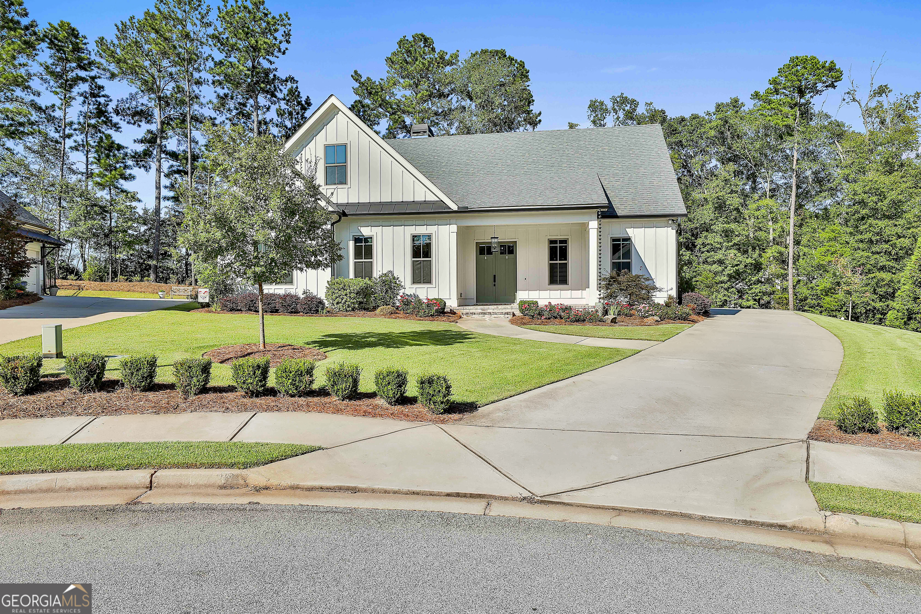 35 MILLWALK DR