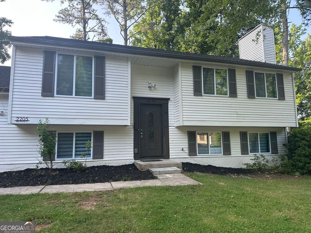 Photo of 2205 Mill Wood Court, Duluth, GA 30096 (MLS # 10796327)