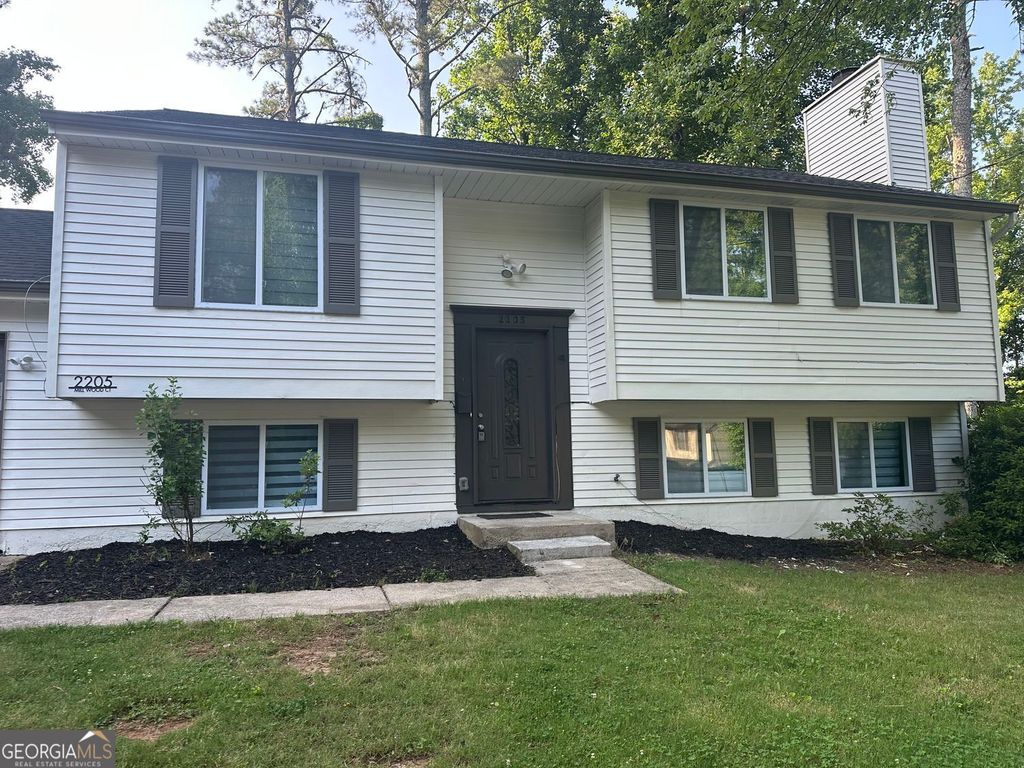Photo of 2205 Mill Wood Court, Duluth, GA 30096 (MLS # 10796327)