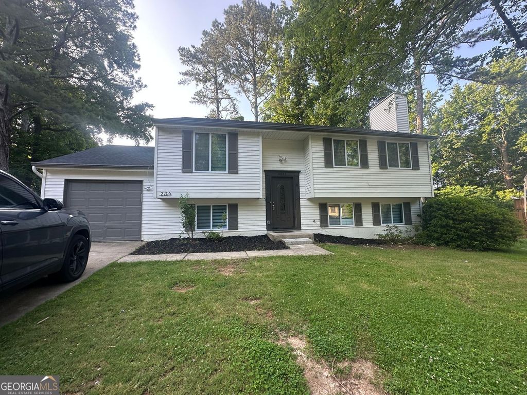 Photo of 2205 Mill Wood Court, Duluth, GA 30096 (MLS # 10796327)