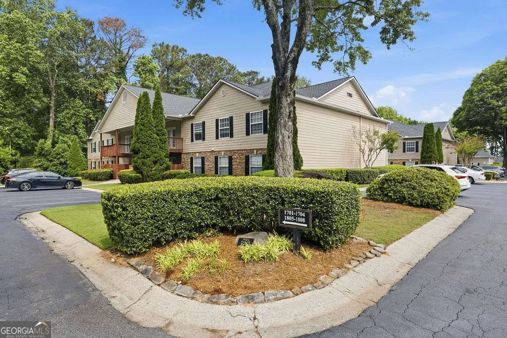 1704 Brighton Point