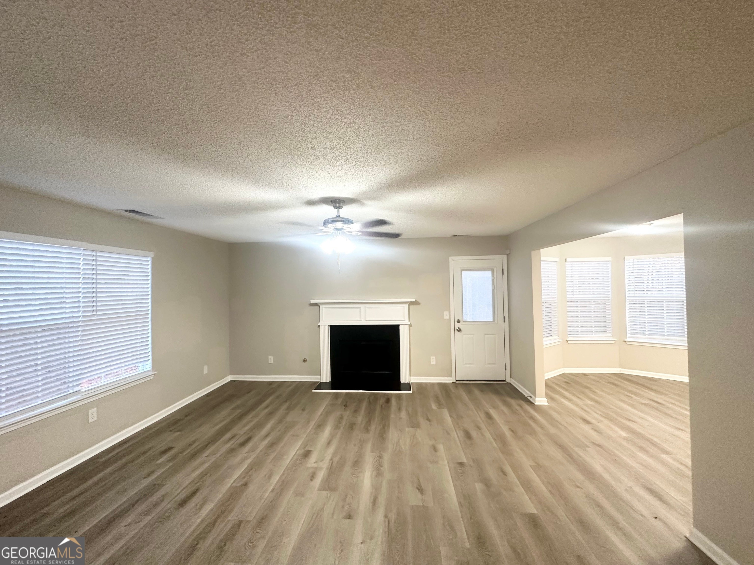 2940 Highland Hill PKWY