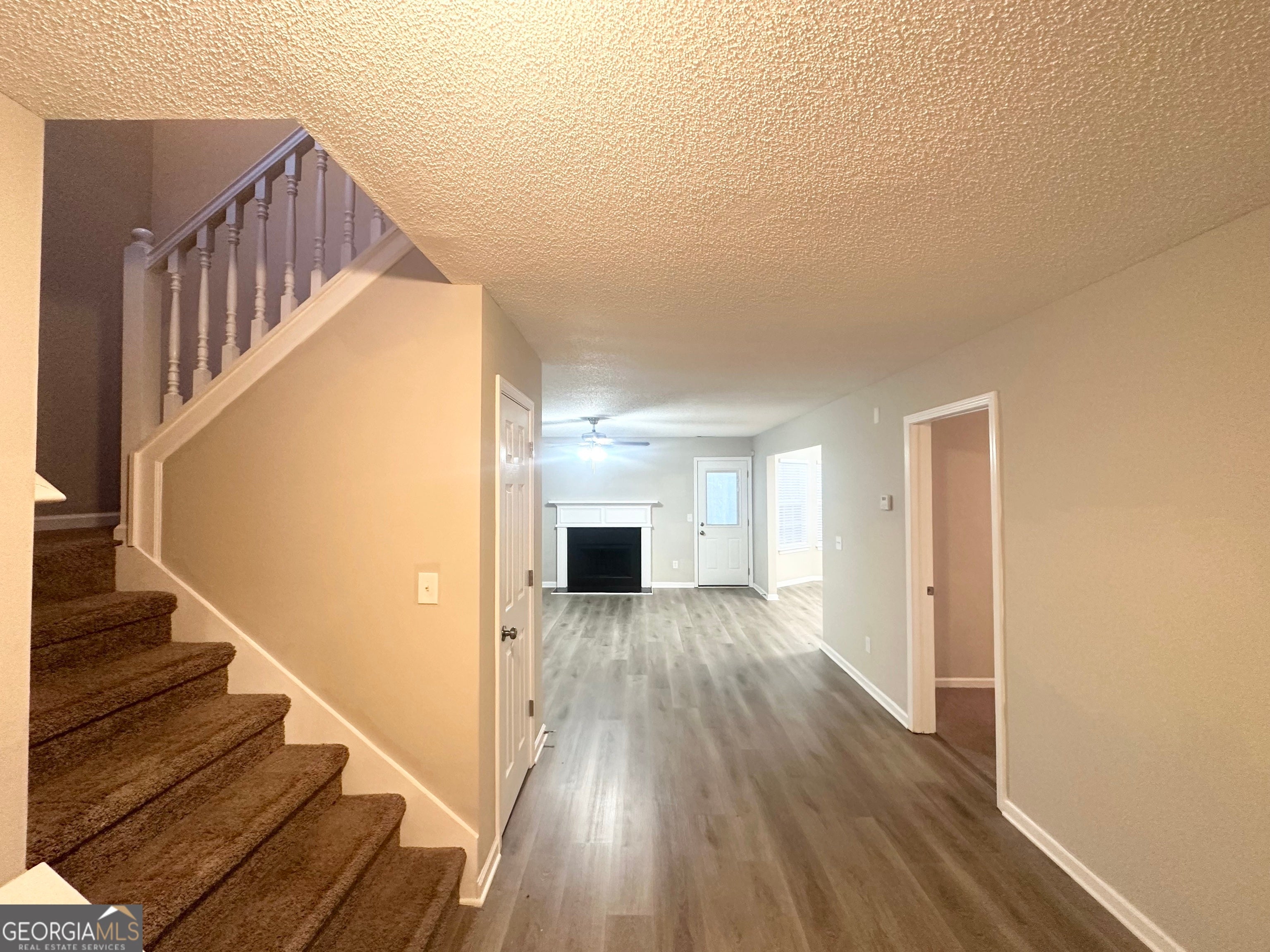 2940 Highland Hill PKWY
