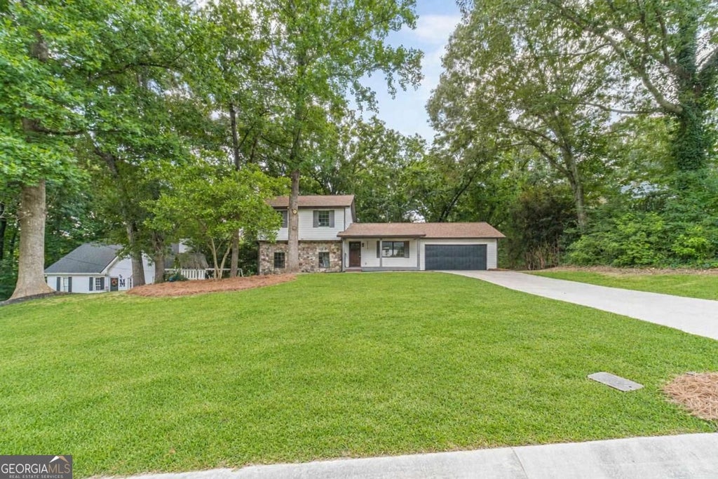 Photo of 2273 Ivy Crest Drive, Buford, GA 30519 (MLS # 10840672)
