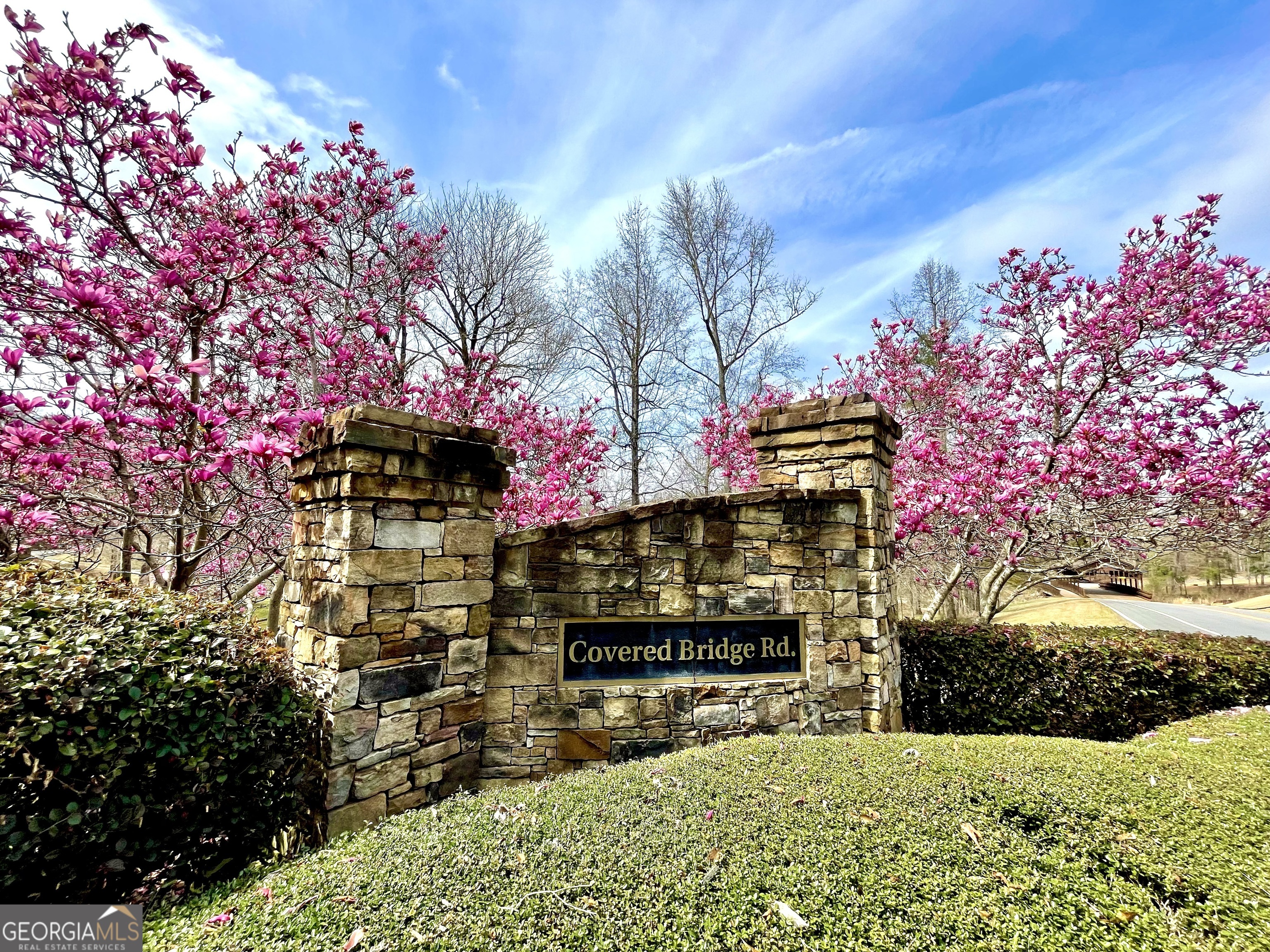 102 Forest Pointe DR